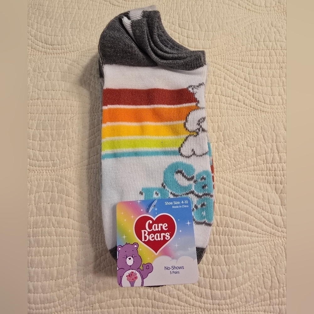 NWT Care Bears Ladies 5 Pack No-Show Socks